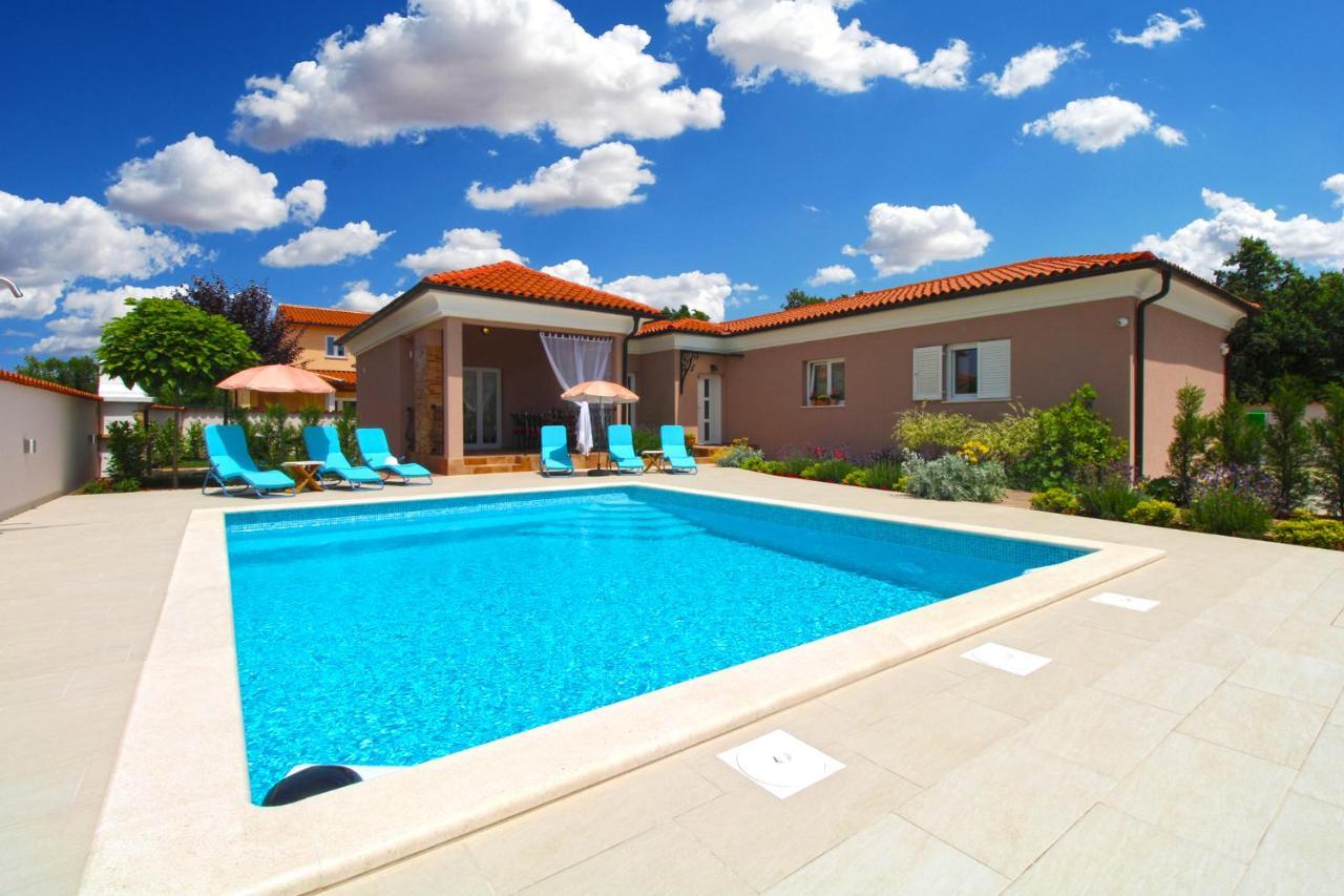 Villa Olgica 2269 Pula Ngoại thất bức ảnh