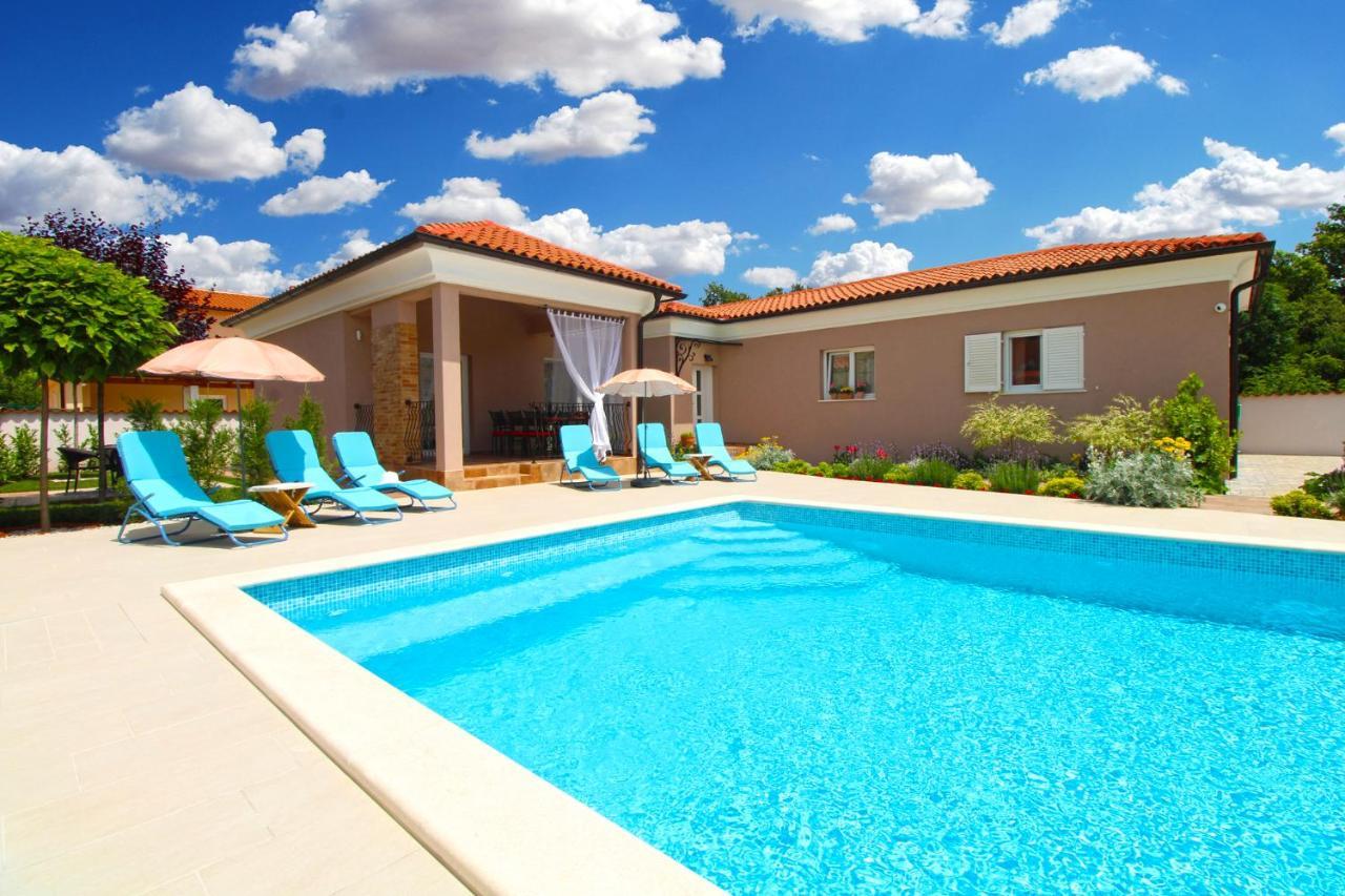 Villa Olgica 2269 Pula Ngoại thất bức ảnh