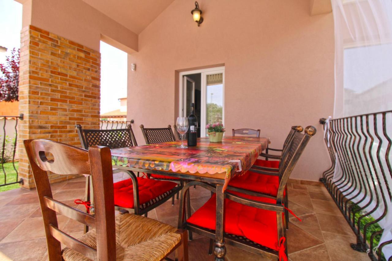 Villa Olgica 2269 Pula Ngoại thất bức ảnh
